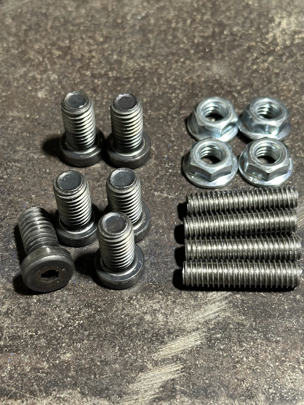 2 Barrel Carb Adapter 32/36 Ford 300-6 (2-11/16) S&D Machine